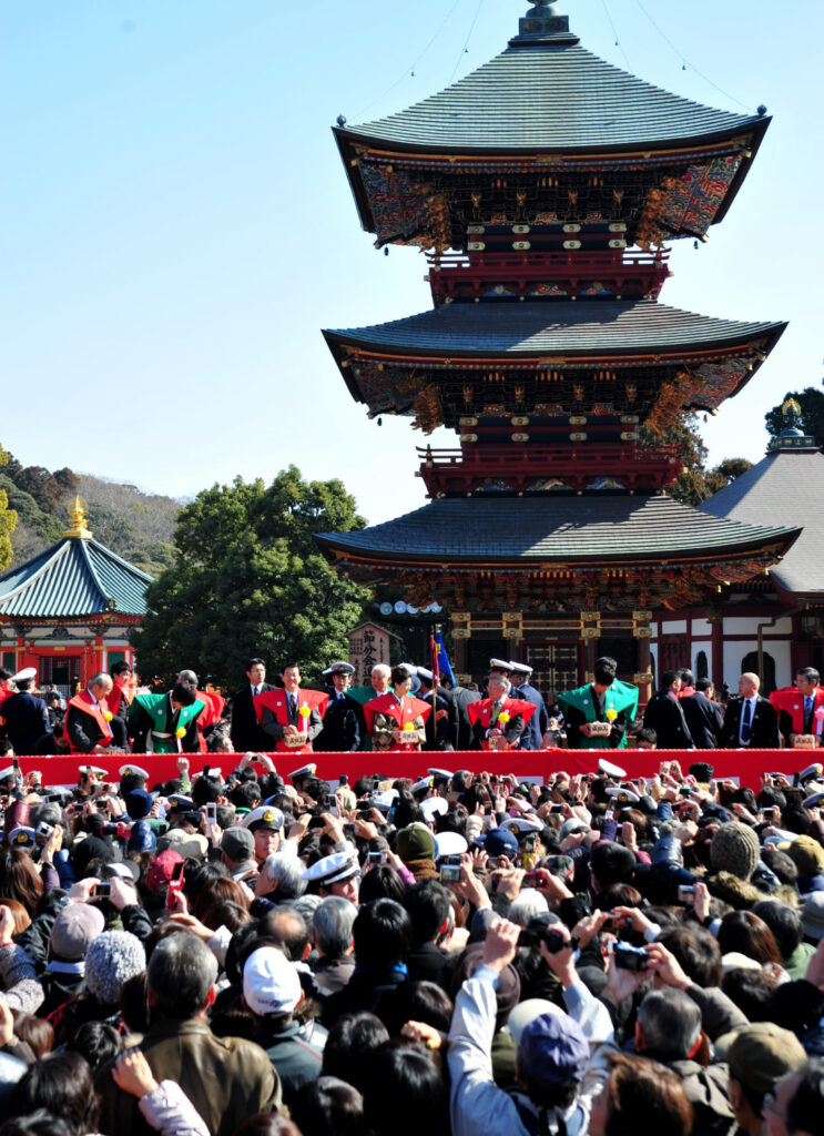 成田山新勝寺の写真。全国屈指の参拝地。境内が広く、歴史の深さを感じる。