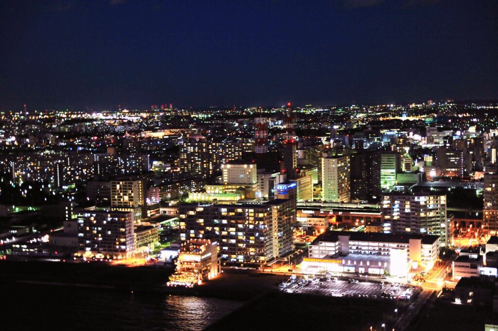 千葉ポートタワーからの千葉市夜景の写真。千葉県屈指の夜景ポイント